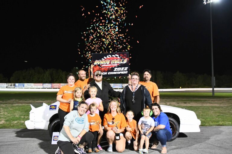 Evans Mills Raceway Park – www.evansmillsracewaypark.com